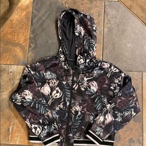 NWOT Nike Dri Fit cropped jacket